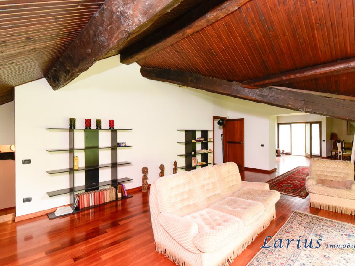 Apartament/Flats for Sale Castello di Brianza Lecco, Sale Apartament/Flats Castello di Brianza