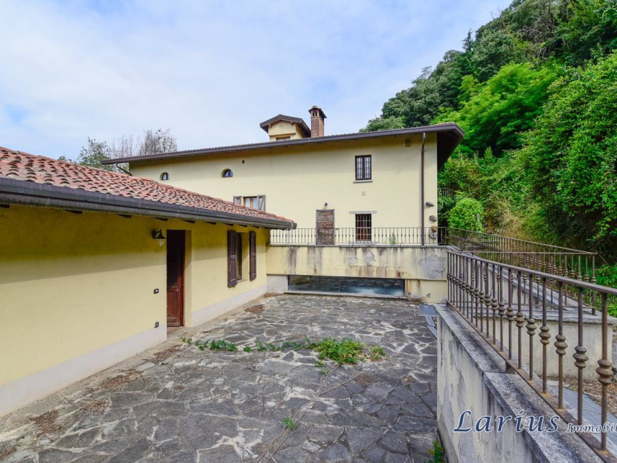 Apartament/Flats for Sale Castello di Brianza Lecco, Sale Apartament/Flats Castello di Brianza