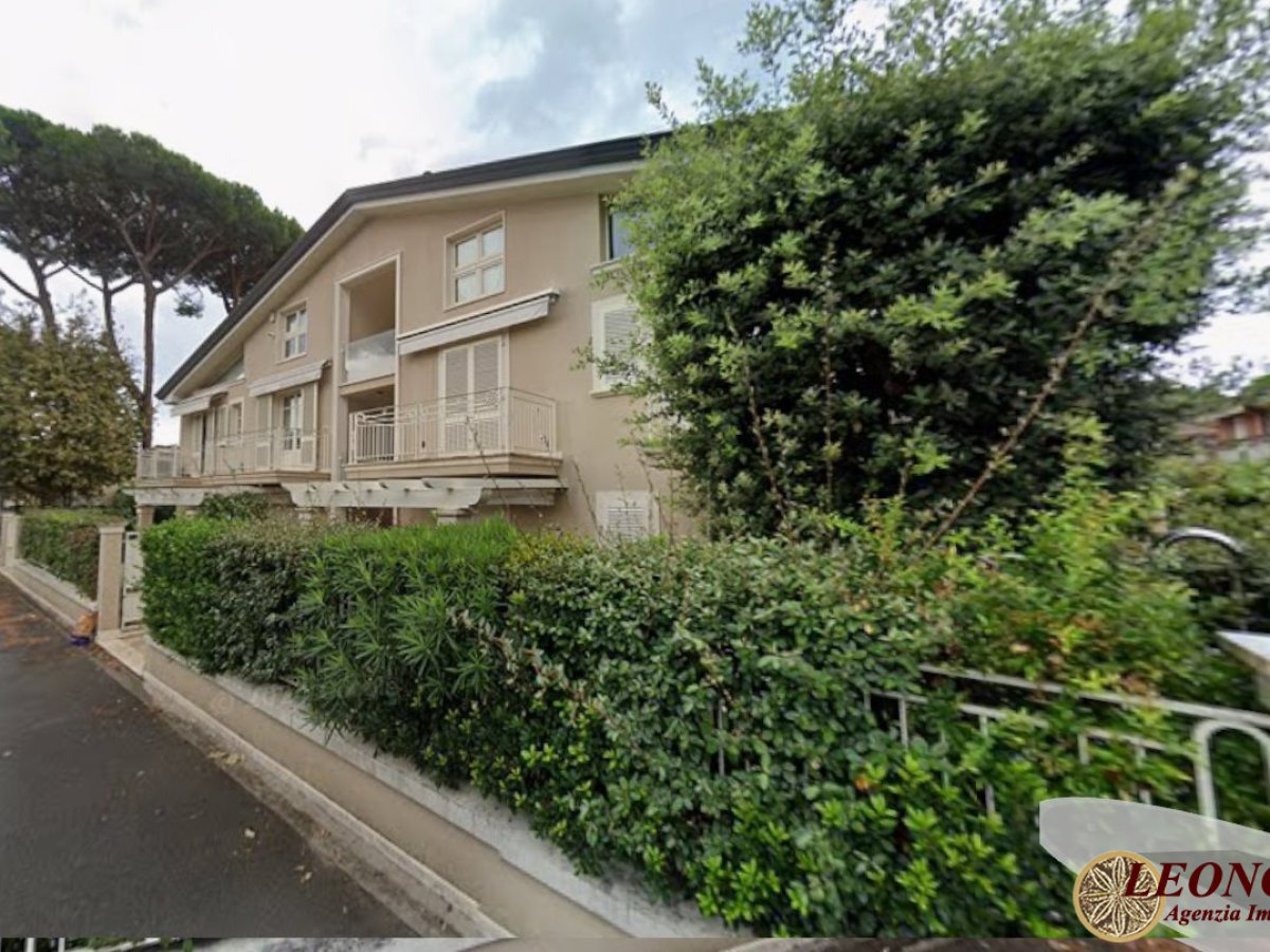Apartament/Flats for Sale Massa Massa-Carrara, Sale Apartament/Flats Marina di Massa