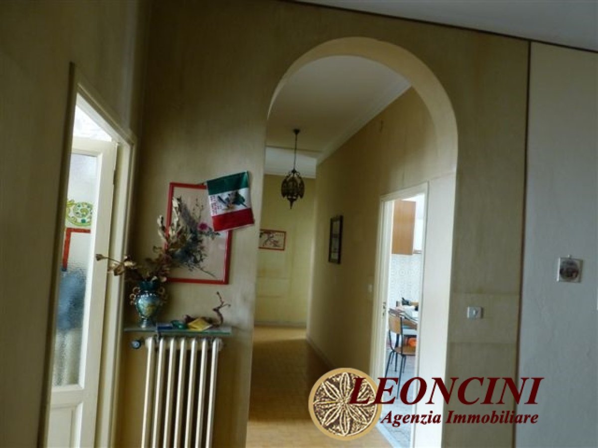 Villa for Sale Villafranca in Lunigiana Massa-Carrara, Sale Villa Villafranca in Lunigiana