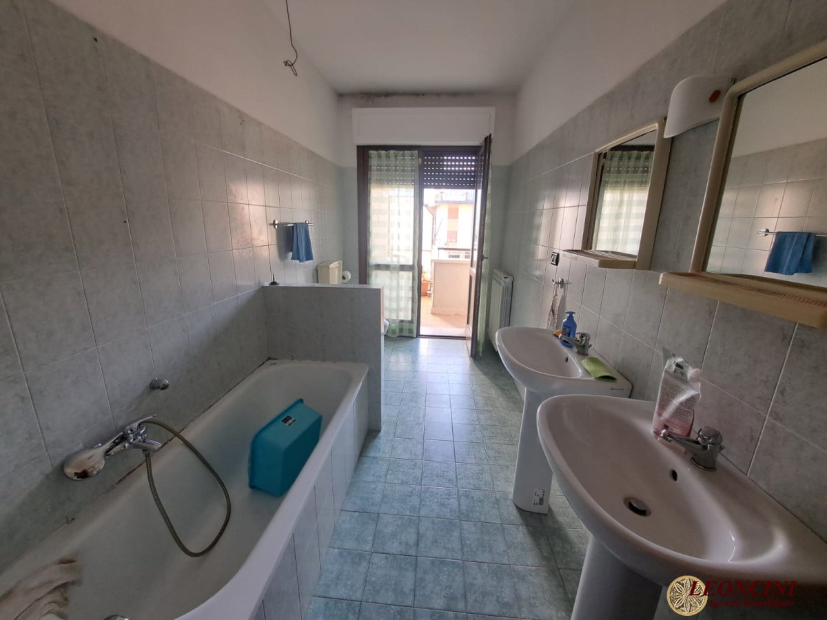 Apartament/Flats for Sale Villafranca in Lunigiana Massa-Carrara, Sale Apartament/Flats Villafranca in Lunigiana