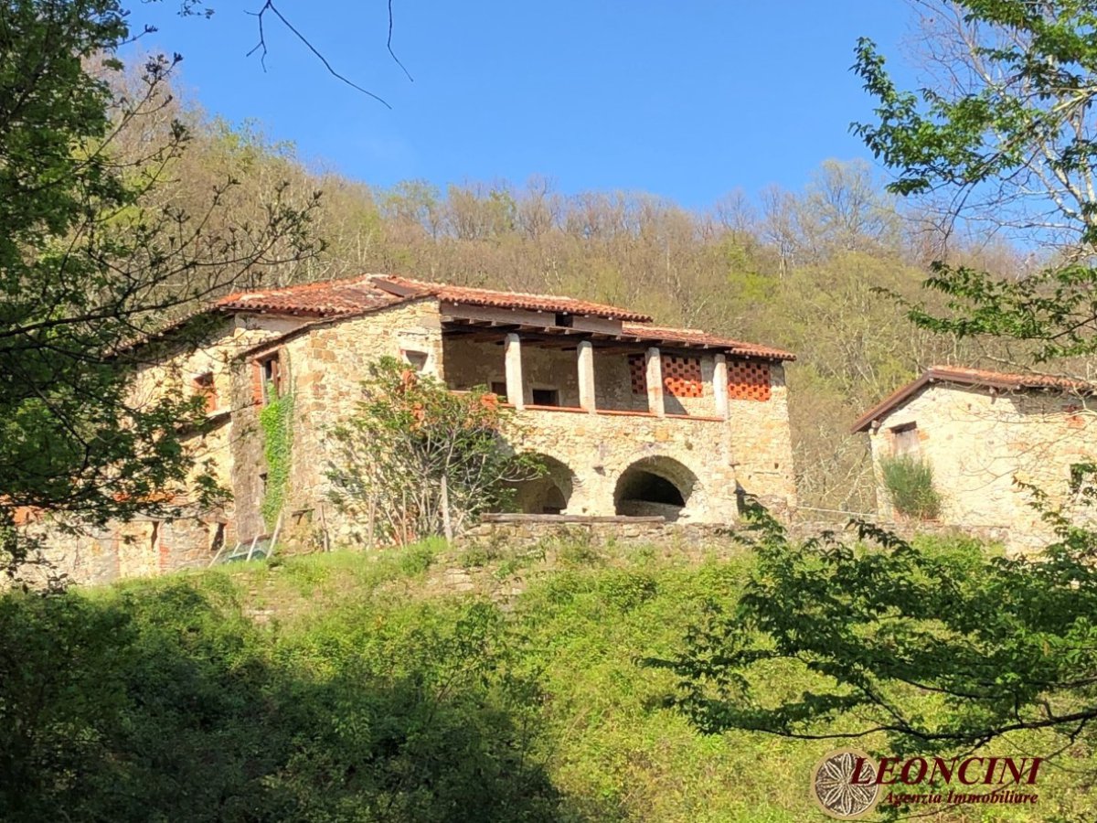 Cottage/Hamlet for Sale Pontremoli Massa-Carrara, Sale Cottage/Hamlet Pontremoli