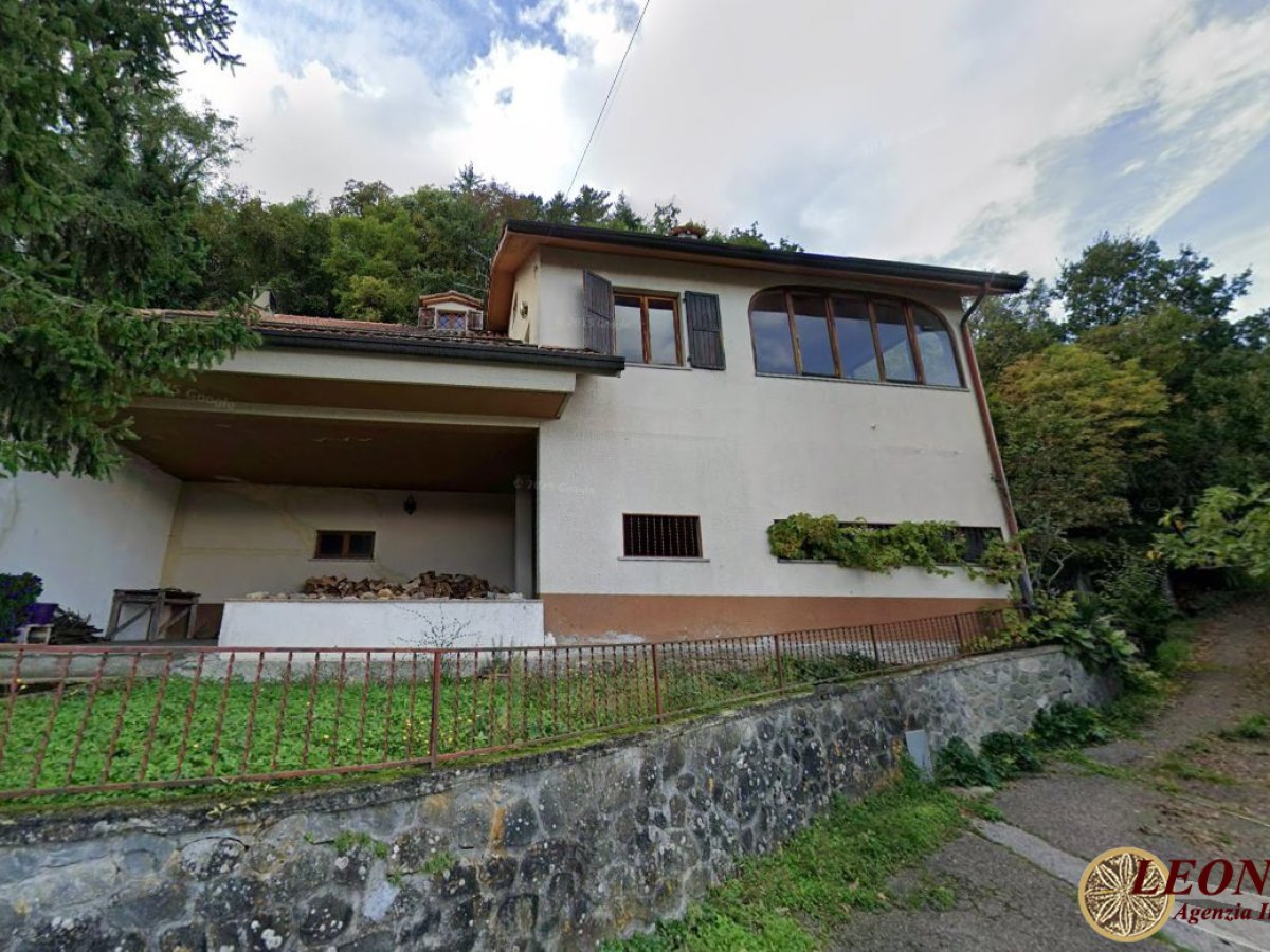 Villa for Sale Pontremoli Massa-Carrara, Sale Villa Pontremoli