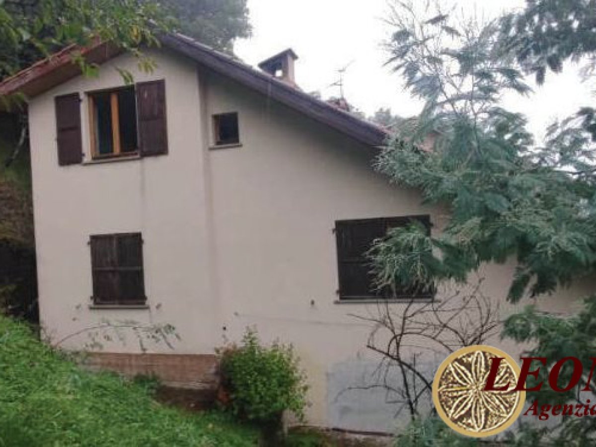 Villa for Sale Pontremoli Massa-Carrara, Sale Villa Pontremoli