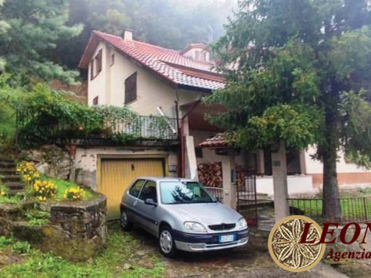 Villa for Sale Pontremoli Massa-Carrara, Sale Villa Pontremoli
