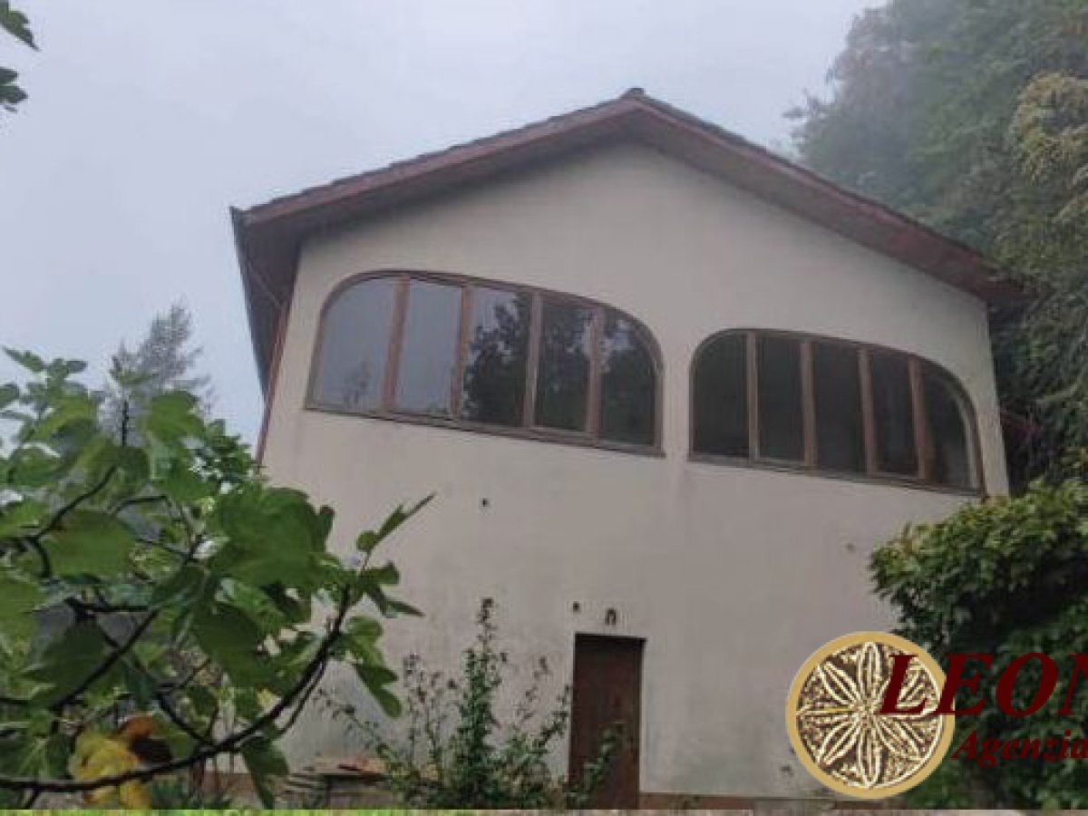 Villa for Sale Pontremoli Massa-Carrara, Sale Villa Pontremoli