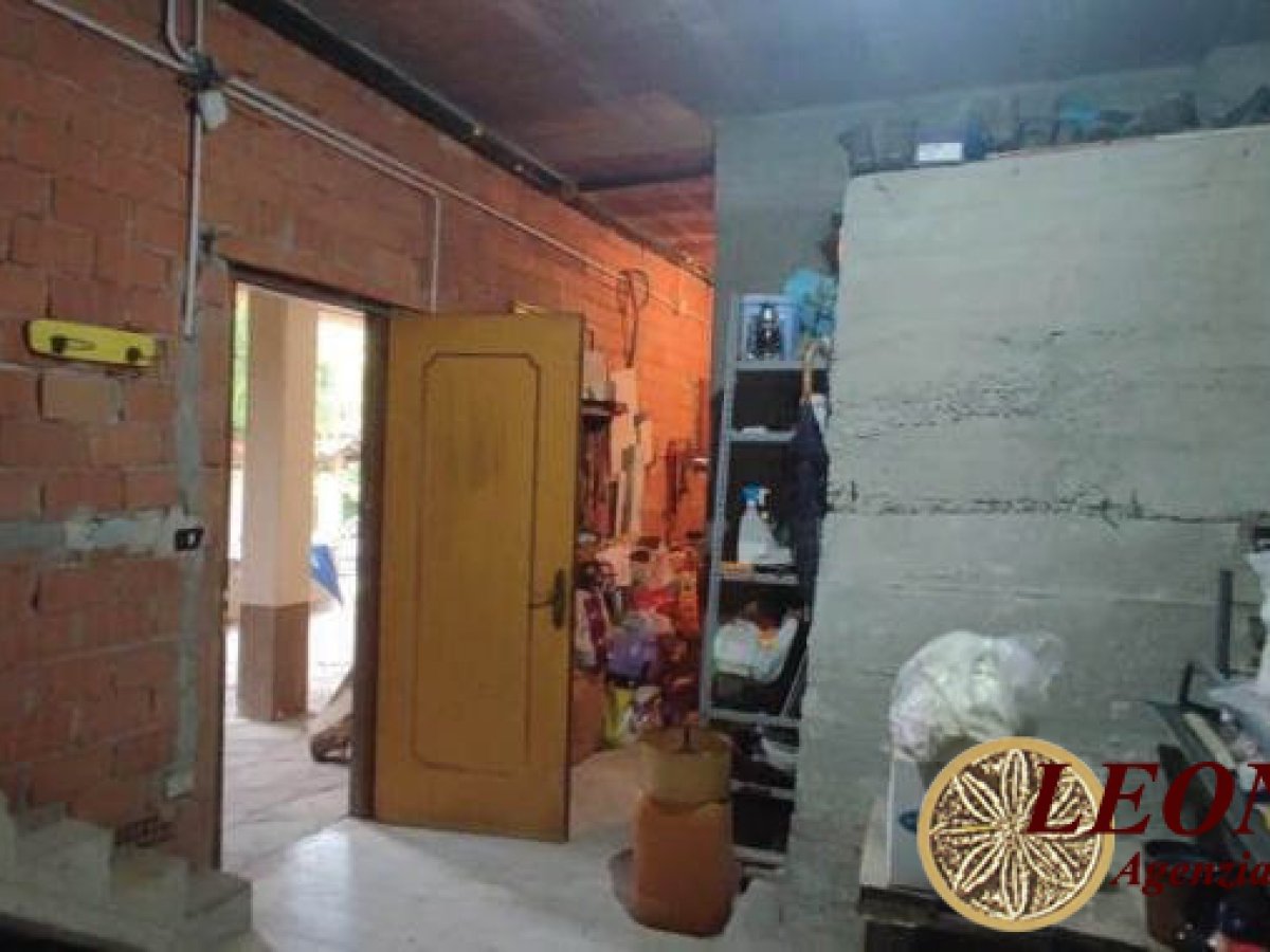 Villa for Sale Pontremoli Massa-Carrara, Sale Villa Pontremoli