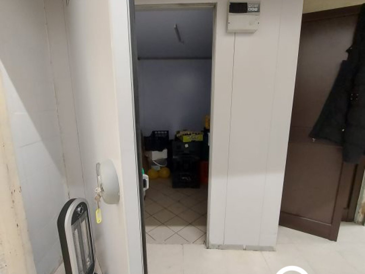 Shop/Commercial space for Rent Caivano Naples, Rent Shop/Commercial space Caivano