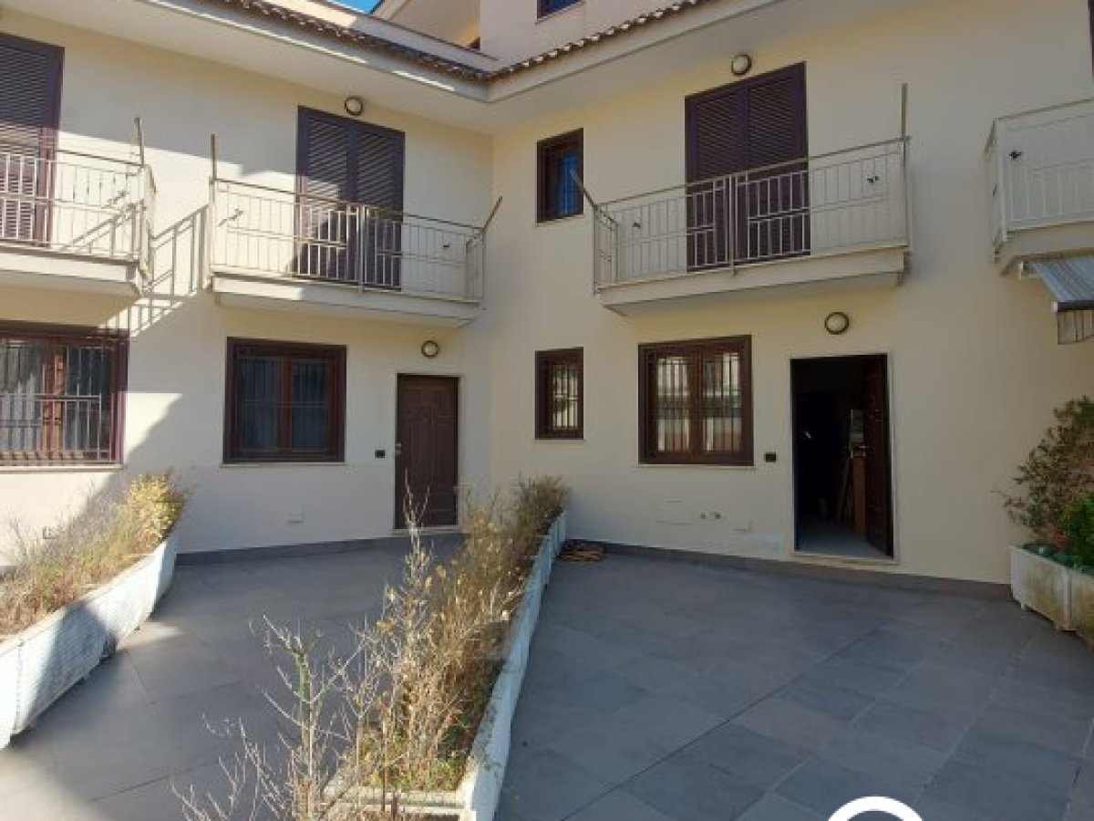 Semi-detached house for Sale Caivano Naples, Sale Semi-detached house Pascarola