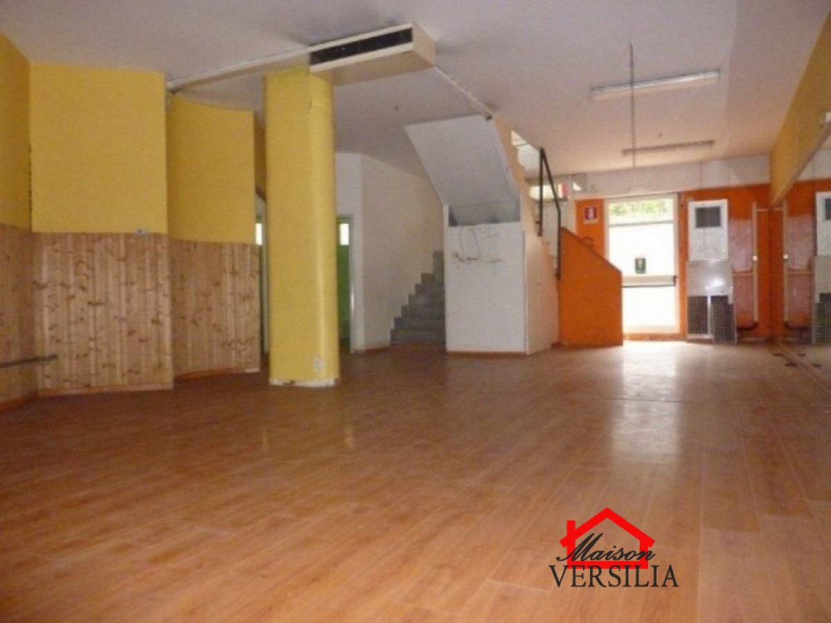 Office/Studio for Sale Massa Massa-Carrara, Sale Office/Studio Marina di Massa