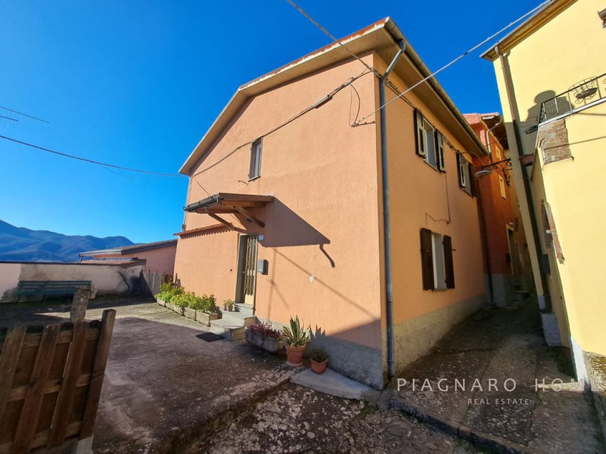 Cottage/Hamlet for Sale Fivizzano Massa-Carrara, Sale Cottage/Hamlet Ceserano