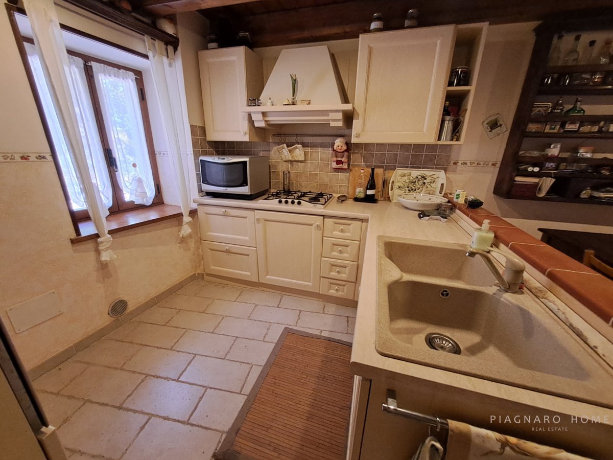 Cottage/Hamlet for Sale Tresana Massa-Carrara, Sale Cottage/Hamlet Lorenzana