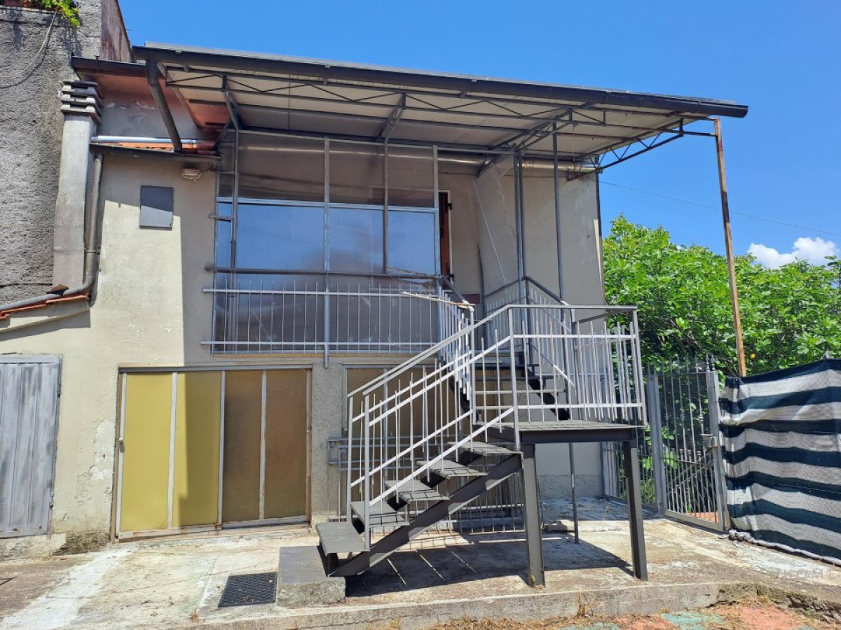 Semi-detached house for Sale Tresana Massa-Carrara, Sale Semi-detached house Barbarasco