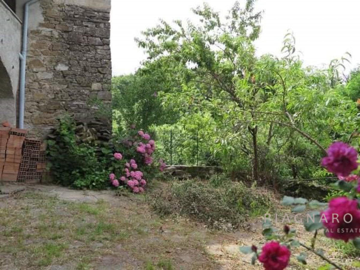 Cottage/Hamlet for Sale Pontremoli Massa-Carrara, Sale Cottage/Hamlet Pontremoli