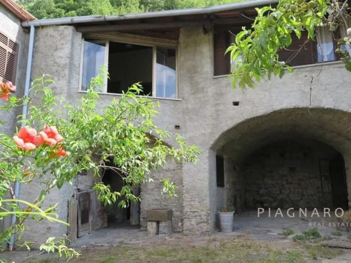 Cottage/Hamlet for Sale Pontremoli Massa-Carrara, Sale Cottage/Hamlet Pontremoli