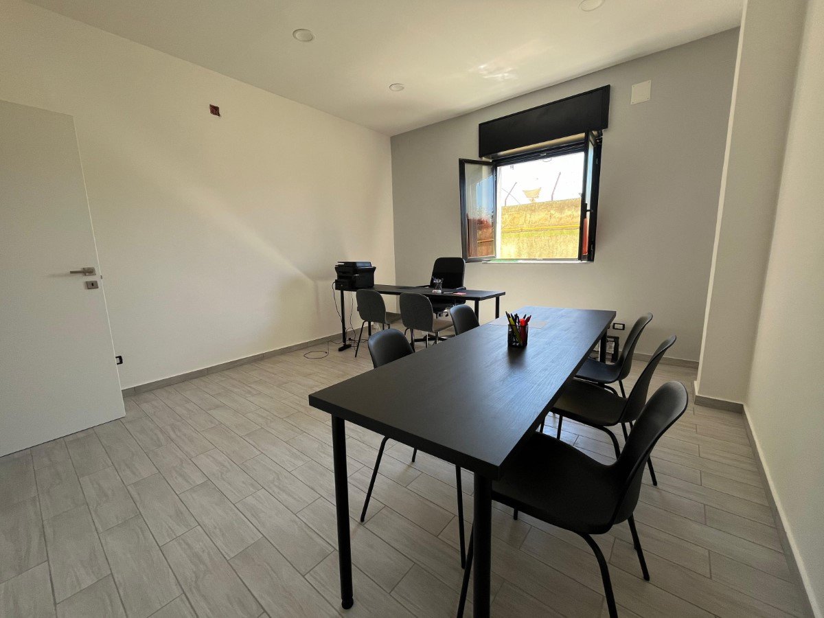 Office/Studio for Rent Casalnuovo di Napoli Naples, Rent Office/Studio Casalnuovo di Napoli