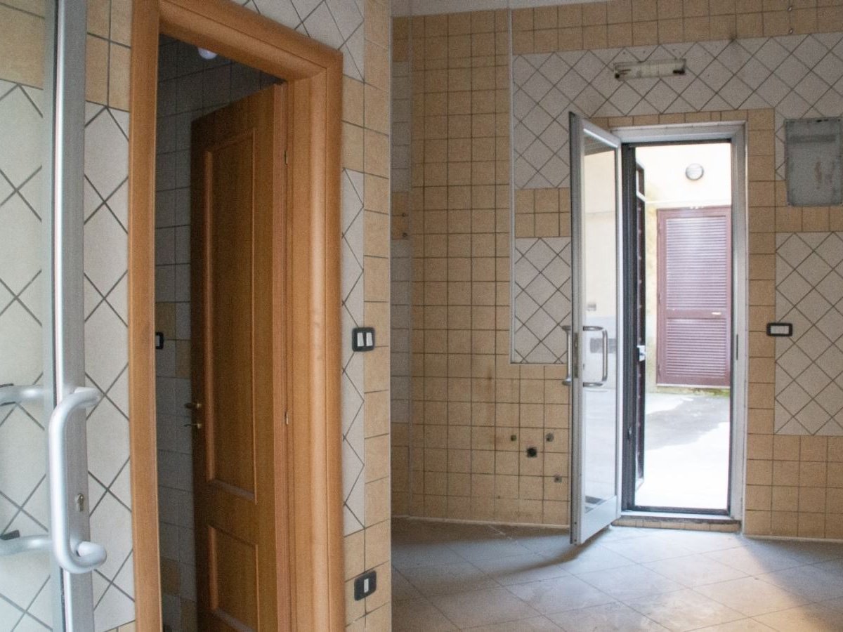 Shop/Commercial space for Sale Acerra Naples, Sale Shop/Commercial space Acerra