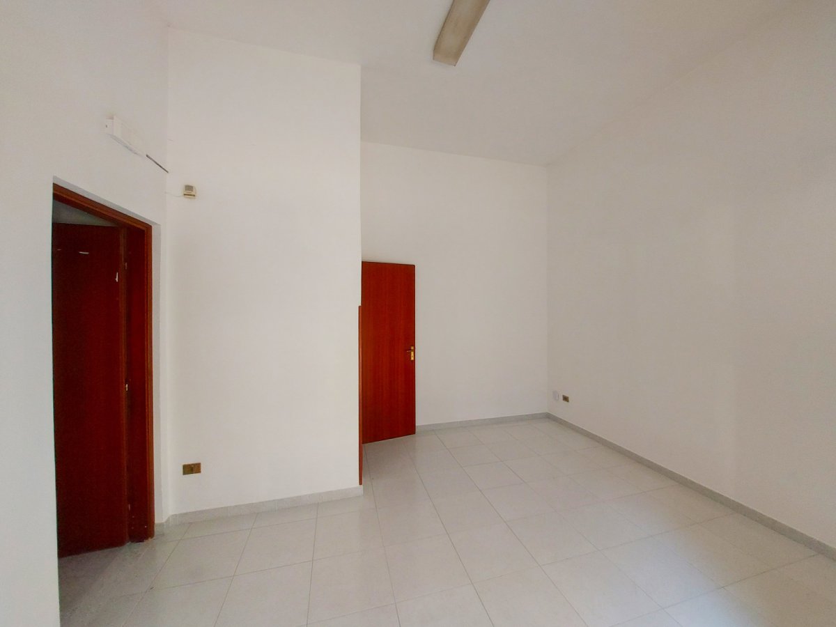 Shop/Commercial space for Rent Casalnuovo di Napoli Naples, Rent Shop/Commercial space Casalnuovo di Napoli