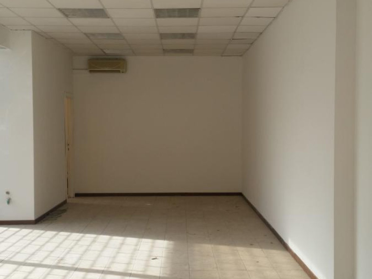 Shop/Commercial space for Rent Terni Terni, Rent Shop/Commercial space Terni