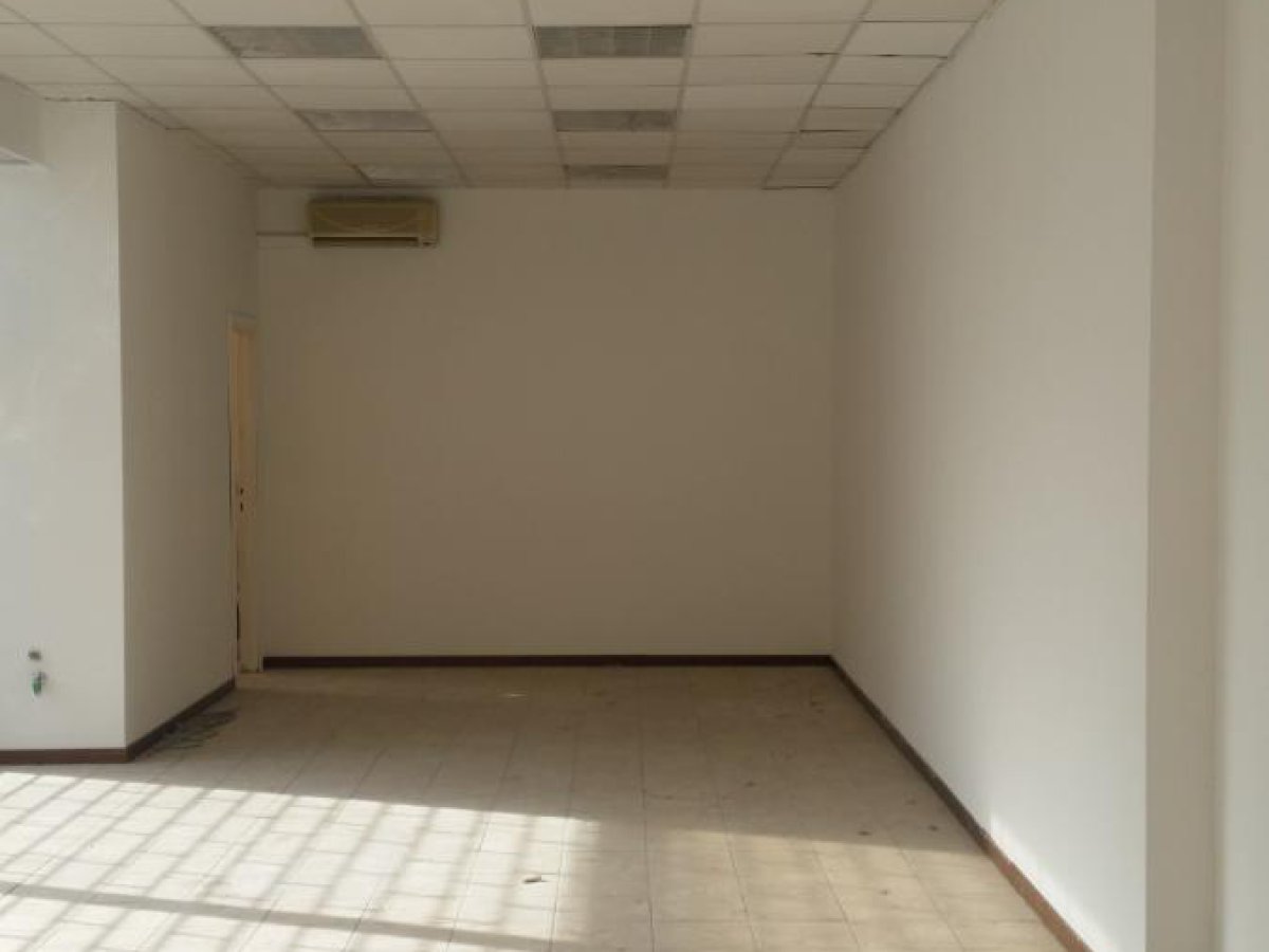 Shop/Commercial space for Rent Terni Terni, Rent Shop/Commercial space Terni
