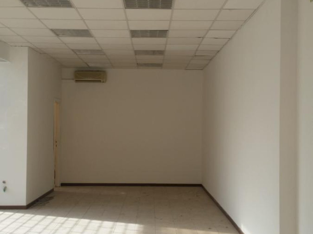 Shop/Commercial space for Rent Terni Terni, Rent Shop/Commercial space Terni