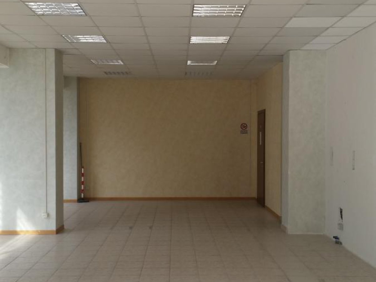 Shop/Commercial space for Rent Terni Terni, Rent Shop/Commercial space Terni