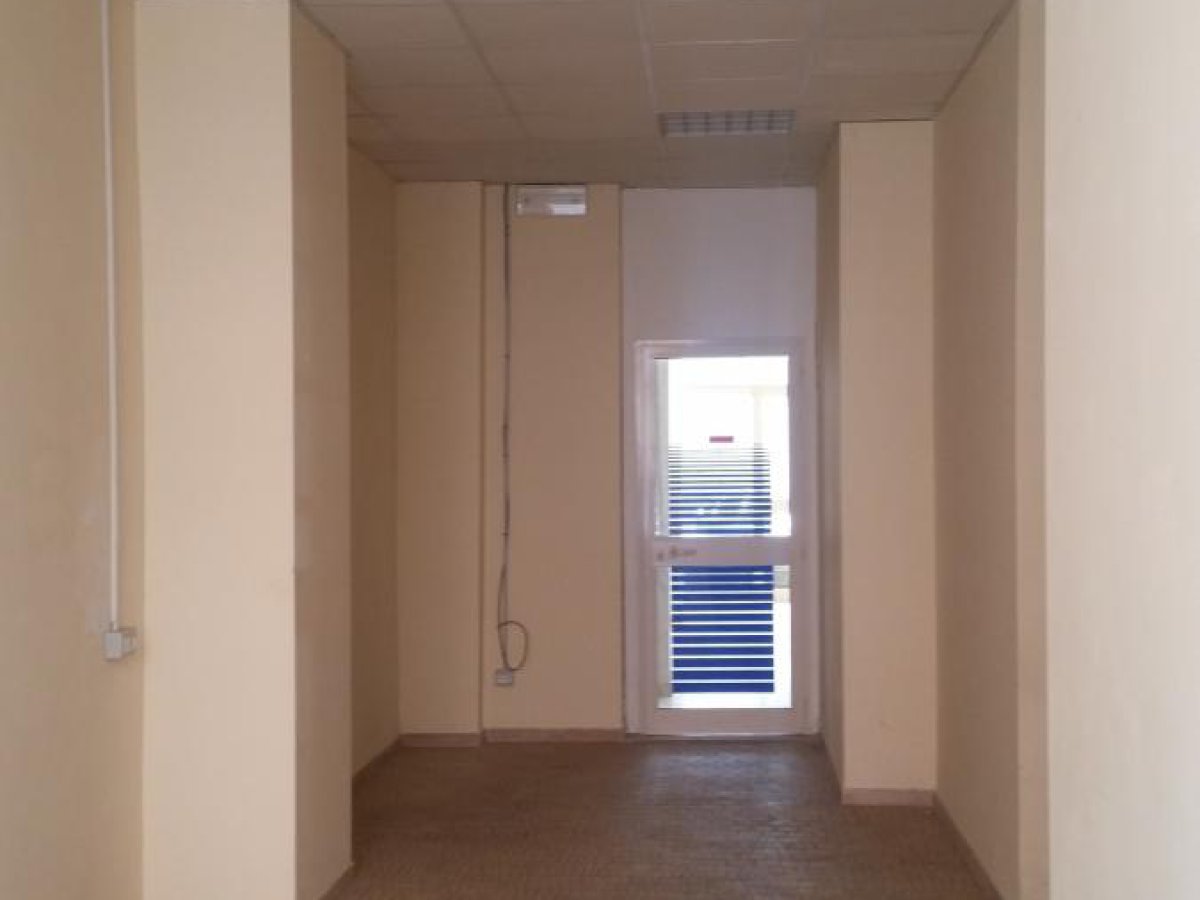 Shop/Commercial space for Rent Terni Terni, Rent Shop/Commercial space Terni