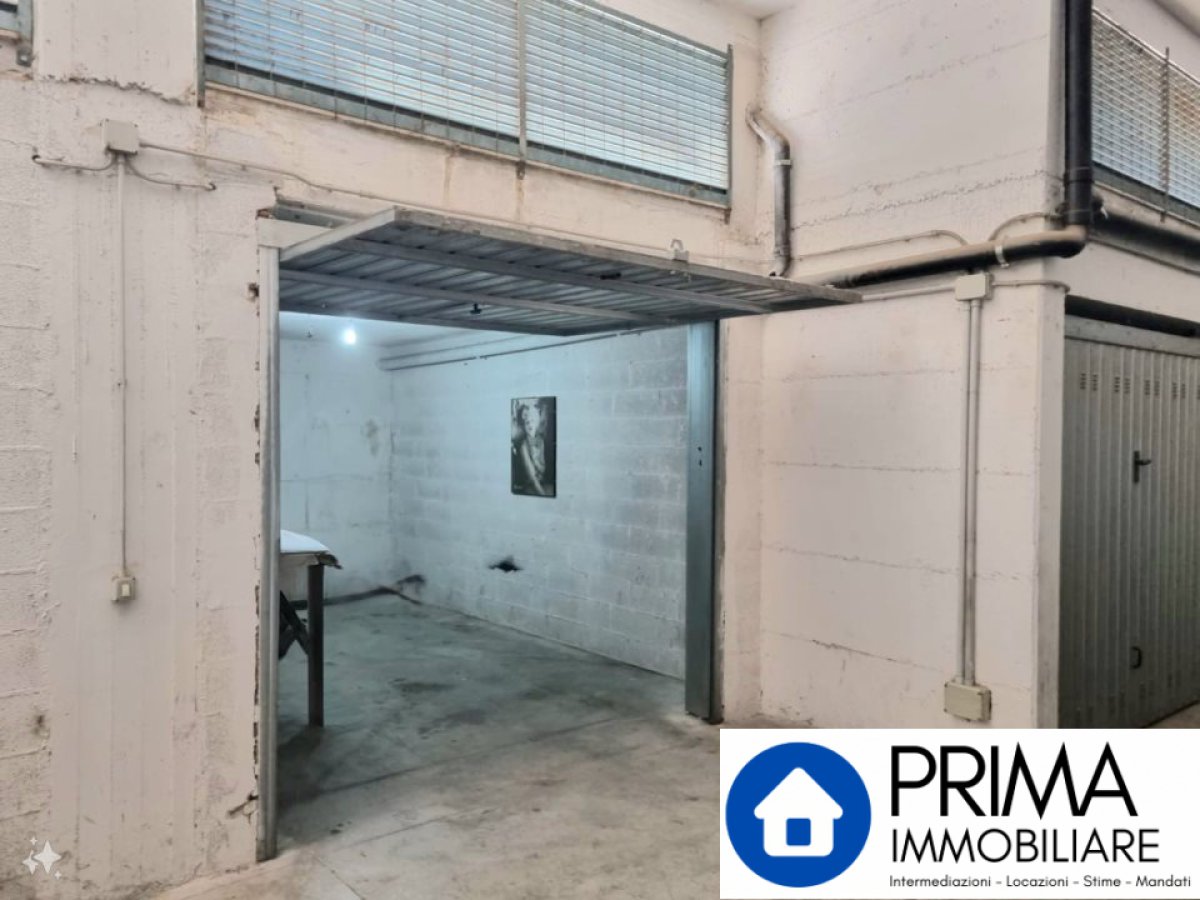 Box/Garage for Rent Terni Terni, Rent Box/Garage Terni