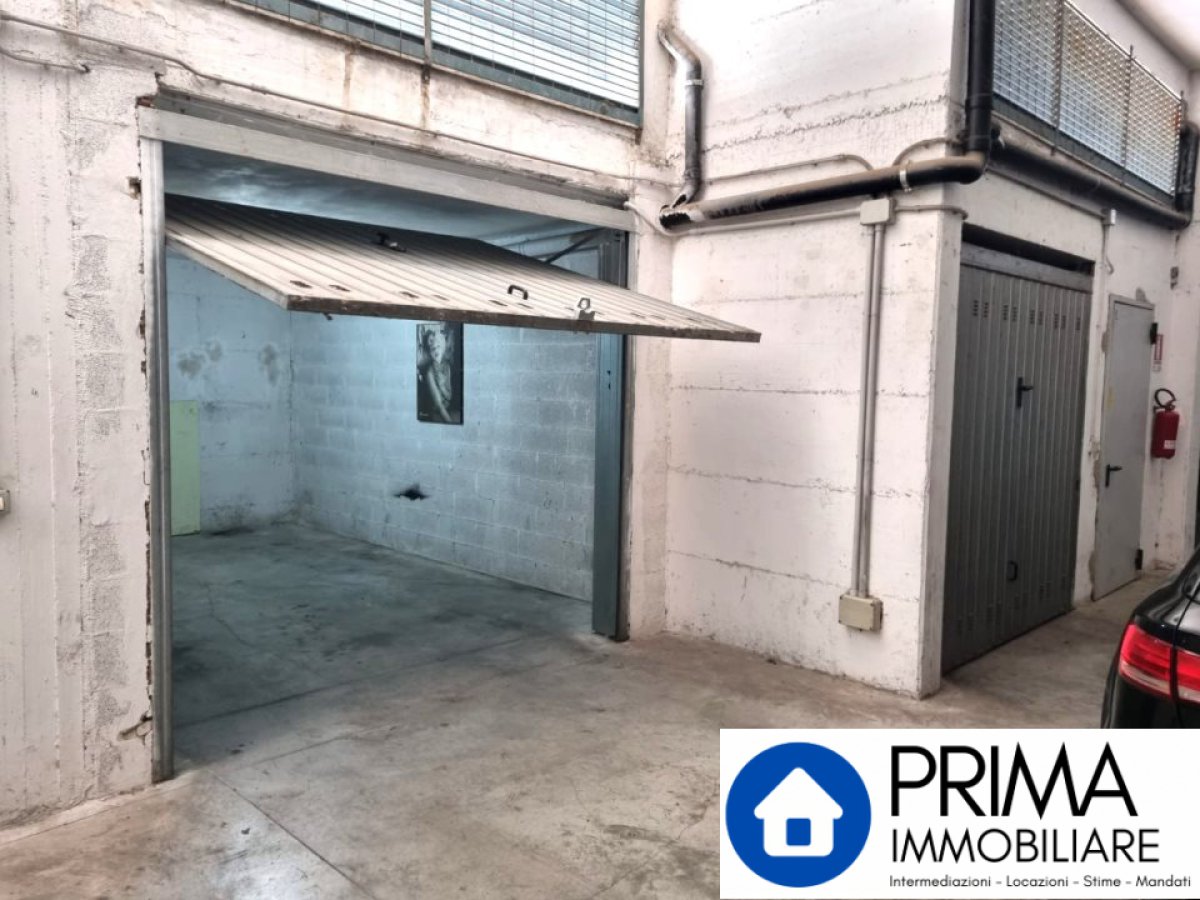 Box/Garage for Rent Terni Terni, Rent Box/Garage Terni