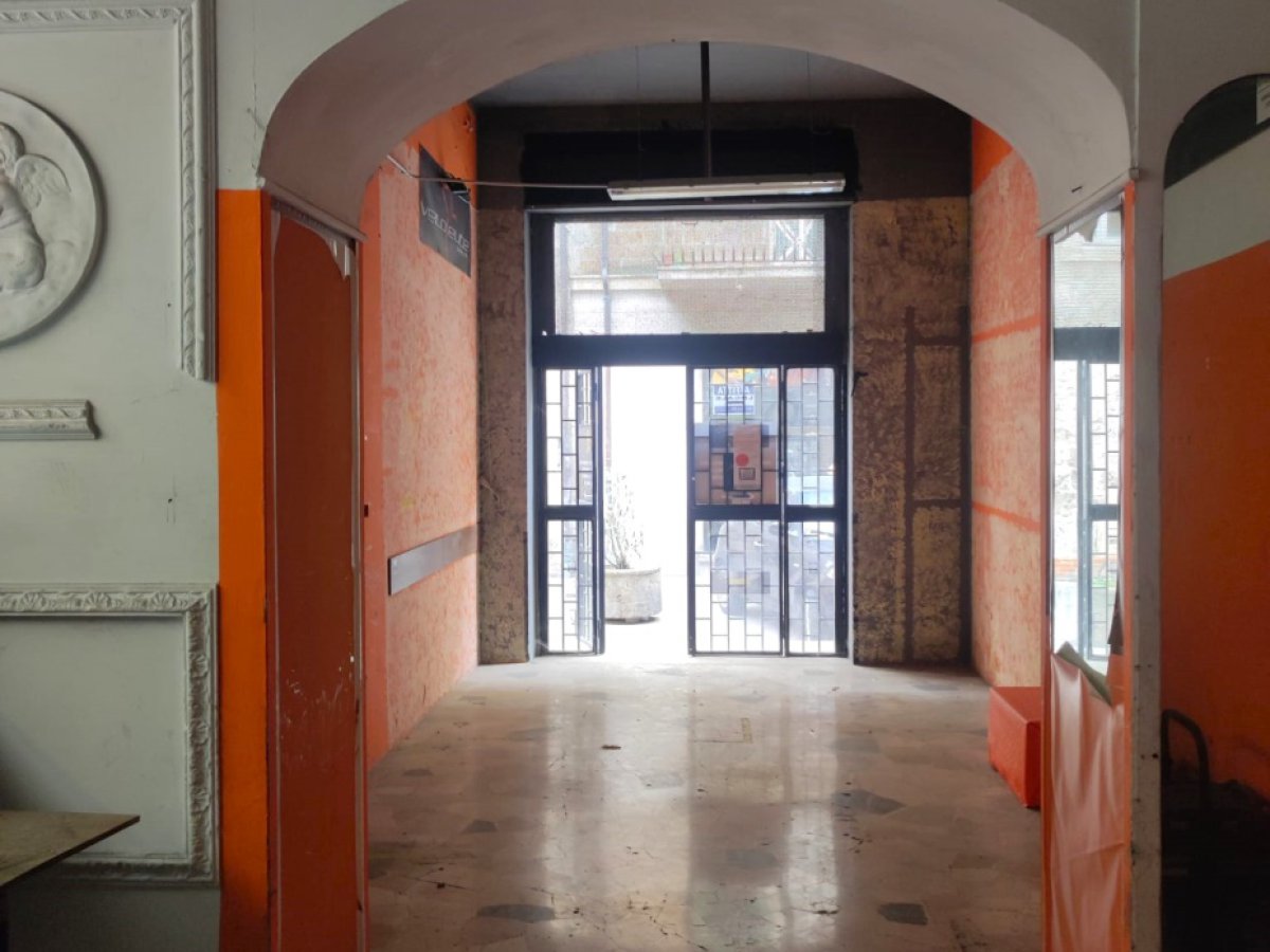 Shop/Commercial space for Rent Terni Terni, Rent Shop/Commercial space Terni