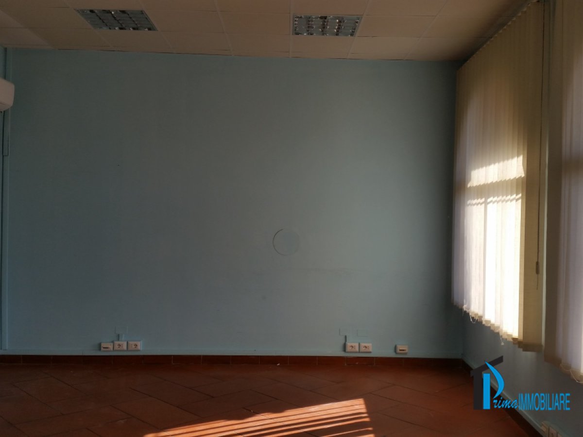 Office/Studio for Rent Terni Terni, Rent Office/Studio Terni