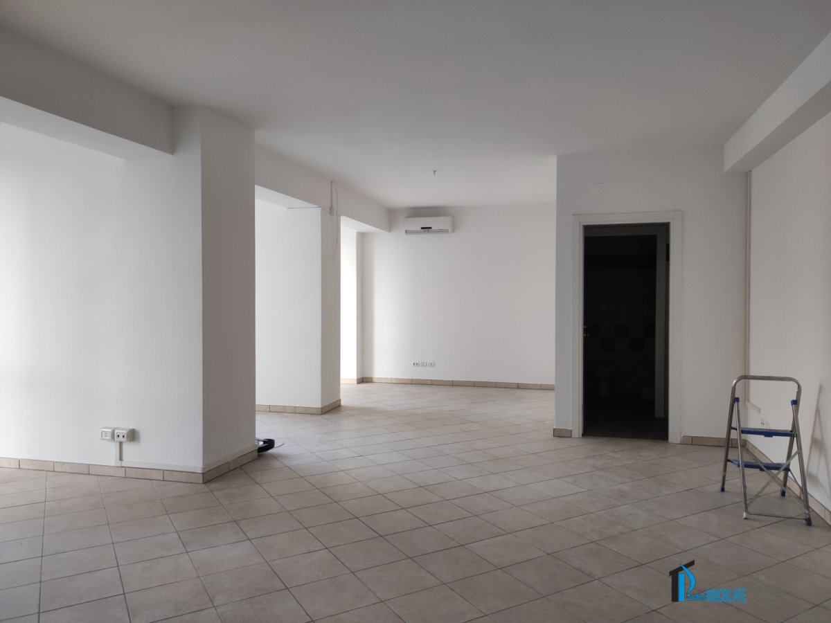 Office/Studio for Rent Terni Terni, Rent Office/Studio Terni