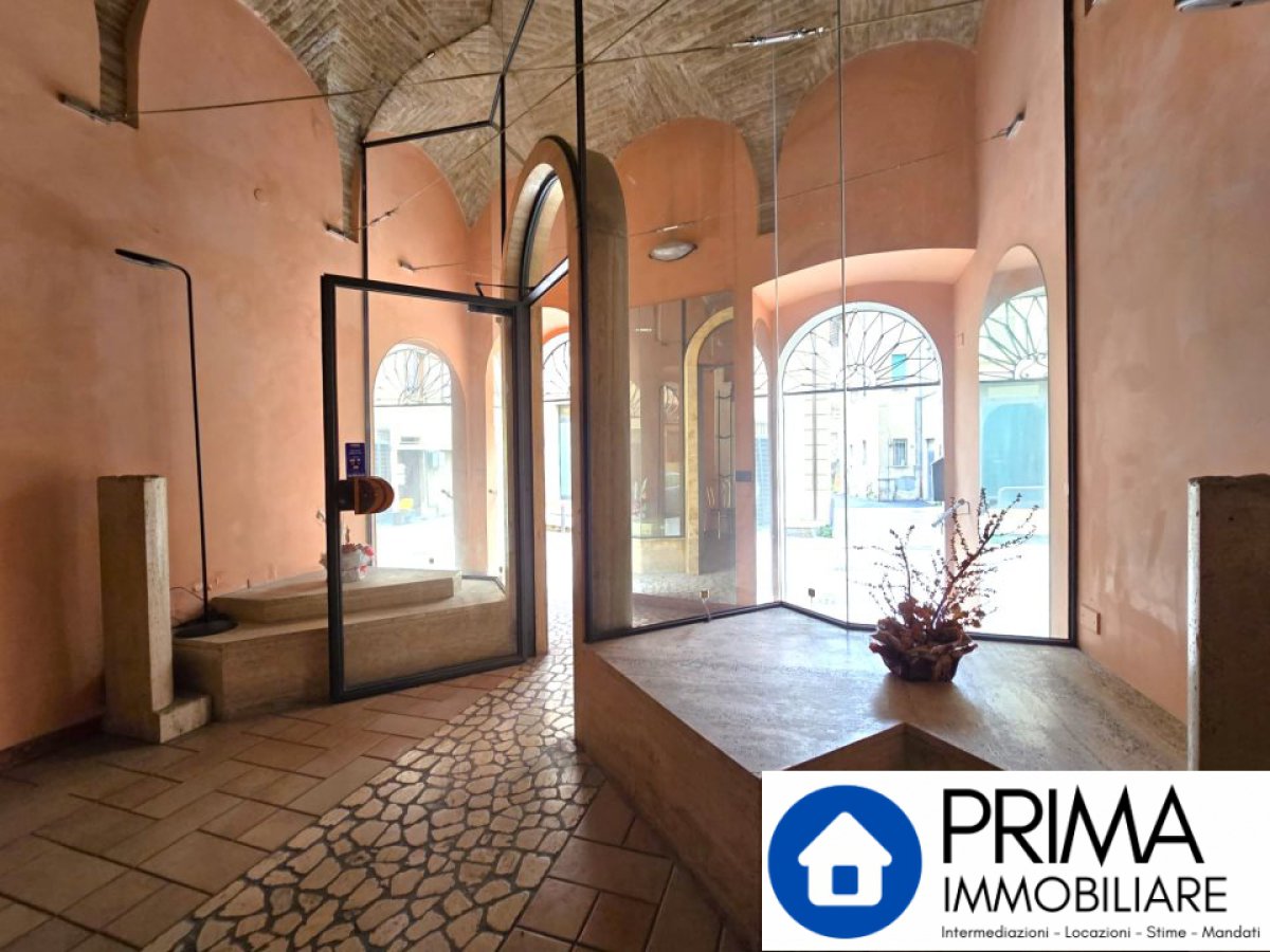Shop/Commercial space for Sale Terni Terni, Sale Shop/Commercial space Terni