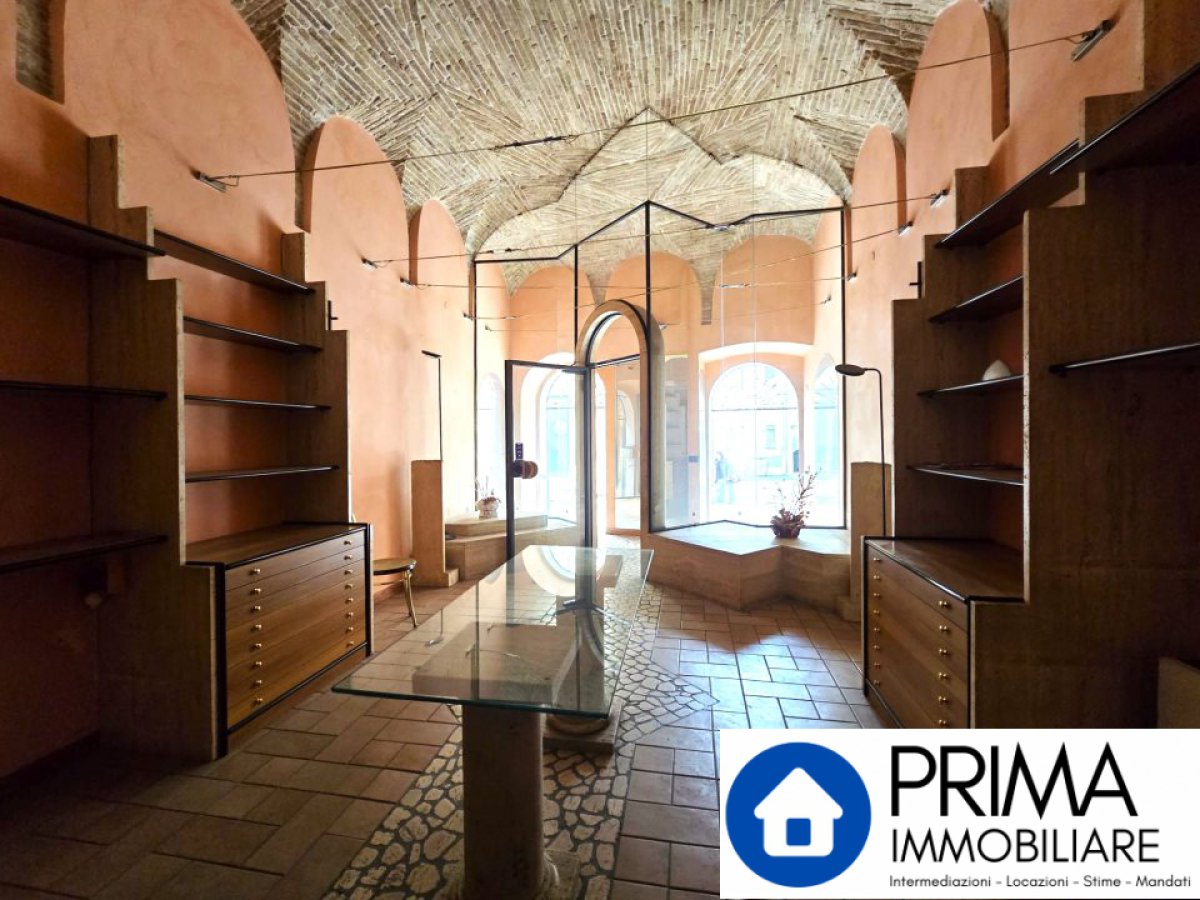 Shop/Commercial space for Sale Terni Terni, Sale Shop/Commercial space Terni