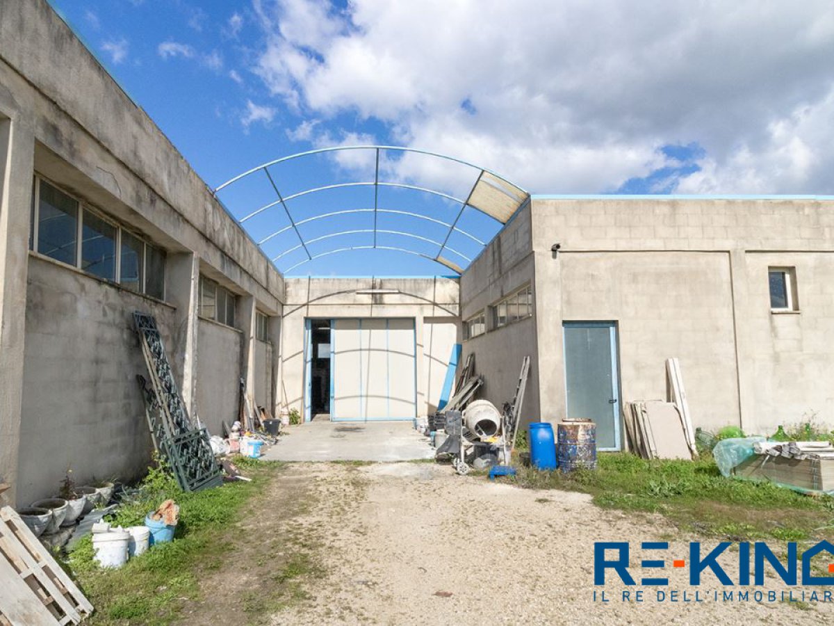 Warehouse for Sale Aradeo Lecce, Sale Warehouse Aradeo