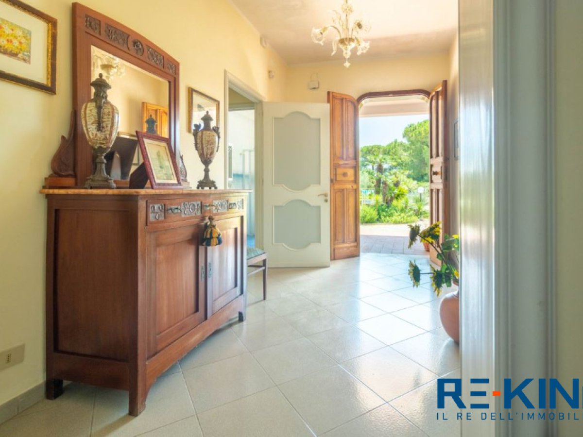 Villa for Sale Narḍ Lecce, Sale Villa Narḍ