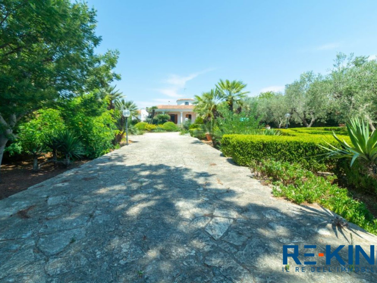 Villa for Sale Narḍ Lecce, Sale Villa Narḍ