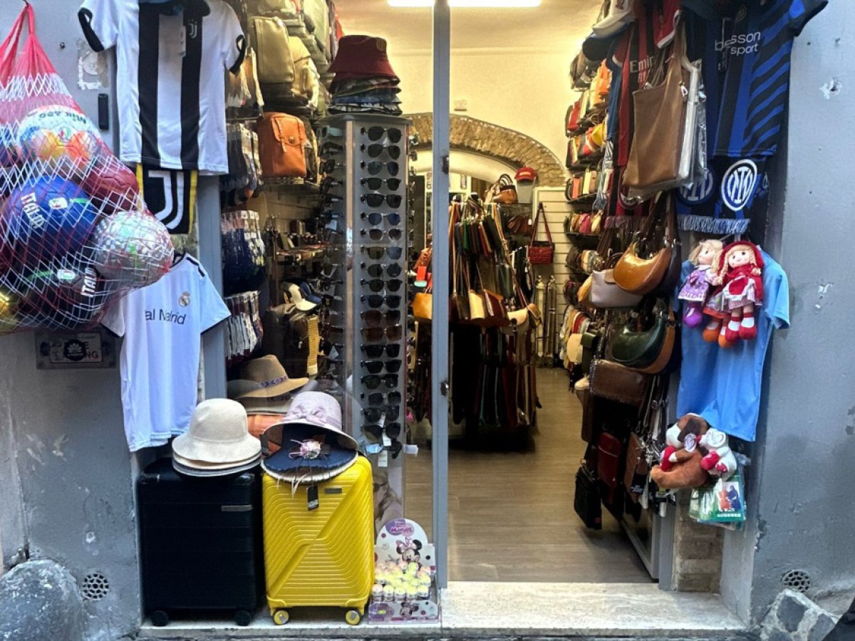 Shop/Commercial space for Sale Roma Rome, Sale Shop/Commercial space Roma